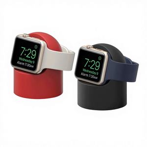 Support de charge en silicone pour montres 1-7, pour utilisation sur bureau - En stock et en promotion - Product Image 1