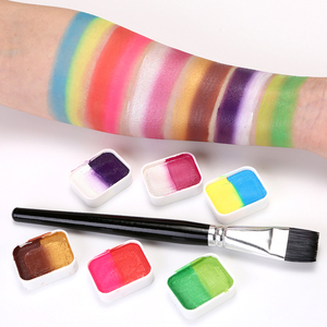 Ensemble de maquillage professionnel Halloween Cosplay couleur personnalisée arc-en-ciel UV néon lueur lumière noire peinture pour le visage et le corps avec brosse en éventail - Product Image 5