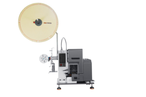 Machine de sertissage de fil de servomoteur de prix direct d'usine sertissant le fil émaillé de sertissage et le fil de PVC - Product Image 4