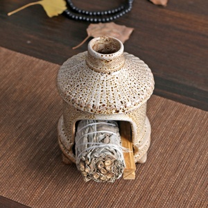 Palo Santo péruvien bois sacré brûleur d'encens en céramique résine sauge support de bâtons de tache en boîte dans un design traditionnel - Product Image 2
