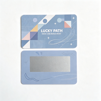 Carte à gratter imprimée avec motif géométrique couleur pour jeu de loterie, idéale pour la fidélisation des clients en magasin