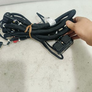 Faisceau de câblage du moteur d'excavatrice Hyundai 485VS 21QB-20500 12V gaine en PVC IP20 - Product Image 4