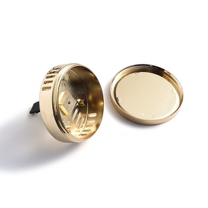 Diffuseur de parfum circulaire en métal doré pour grille d'aération de voiture, personnalisable en gros - Product Image 5