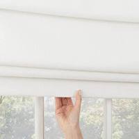 Stores romains manuels sur mesure, stores occultants en tissu polyester pour projets hôteliers et décoration intérieure