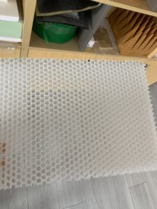 แผ่นรังผึ้ง PP แบบกำหนดเอง ทนทาน รีไซเคิลได้ สำหรับระบบกรองอากาศ - Product Image 5