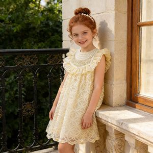 Vestido de niña con cuello festoneado de algodón color champán y diseño floral hueco para damitas de honor - Product Image 5