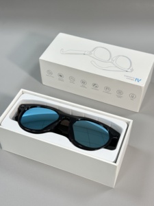 แว่นตาอัจฉริยะ M88 AI กรอบสีดำ เลนส์สีน้ำเงิน รองรับการแปลภาษาแบบเรียลไทม์ พร้อมไมโครโฟน - Product Image 3