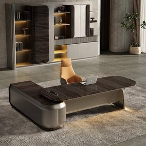 Bureau de direction en L avec éclairage, résistant aux taches et à la saleté, design moderne et minimaliste, usage commercial, finition cuite - Product Image 3