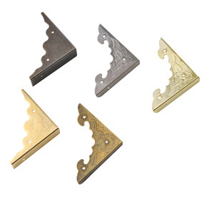 New Chinese Style Bat Shaped <b>Corner</b> <b>Protectors</b> Carbon Steel Anti Scratch Furniture Pads - Product Image 5