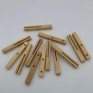 Traitement en usine et personnalisation de toutes sortes d'artisanat en bois produits de jouets en bois de bambou décoration de copeaux de bois sculptés au laser pendent - Product Image 3