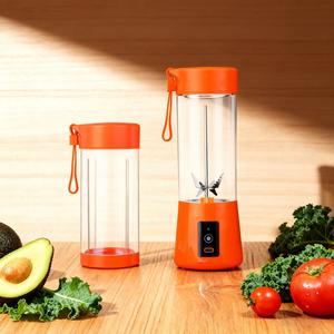 เครื่องปั่นน้ำผลไม้แบบชาร์จไฟได้มี2ขวดเครื่องปั่นน้ำผลไม้ไร้สาย USB 400มล. เครื่องใช้ในครัว - Product Image 1