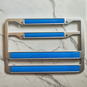 Marco de matrícula de acero inoxidable con diseño personalizado, especificaciones de EE. UU., popular para la personalización de matrículas - Product Image 5