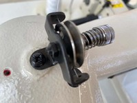Machine à coudre industrielle à plat pour combinaisons de plongée, matériaux épais, fil dissimulé, équipement de couture en néoprène et caoutchouc, automatique RN-106TT