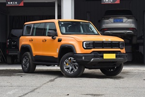 Vehículo Usado Beijing BJ40 Modelo <span class=keywords><strong>2023</strong></span>, SUV Grande, Motor 2.3T Gasolina, Emisión Euro IV, Volante a la Izquierda, 1-25000 Millas, 100-150 CV - Product Image 2