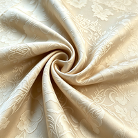Tissu Jacquard Brocart Teint Respirant en Gros d'Usine 100% Polyester Couleur Stable Douce 120GSM Tissé Moyen pour Draps de Lit