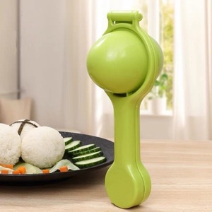 แม่พิมพ์ข้าวปั้นสไตล์ญี่ปุ่น แม่พิมพ์พลาสติกรูปแอปเปิ้ลสำหรับทำอาหารเด็ก ข้าวปั้นทรงกลม เครื่องมือครัวในครัวเรือน - Product Image 2