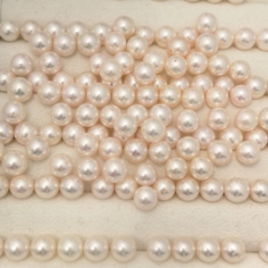 פניני אקויה יפניות מקוריות בסיטונאות, פניני מי ים עגולות מושלמות להכנת תכשיטים, פנינים רופפות בעלות ברק גבוה, אספקה בכמויות גדולות - Product Image 6