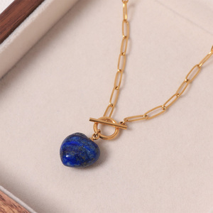 Collier Pendentif Cœur Unisexe en Acier Inoxydable Plaqué Or/Argent, Chaîne Tendance, Personnalisable OEM/ODM, en Stock - Product Image 5