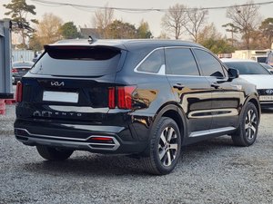 Sorento 2022 NEGRO, 4.ª Generación, Diésel, Automático, Volante a la Izquierda, SUV Diésel Limpio, Sin Accidentes, Auto Usado Familiar con Llave Inteligente - Product Image 2