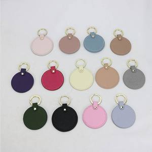 Porte-clés rond en cuir véritable de luxe, style logo personnalisé pour la Saint-Valentin/Fête des Mères/Fête des Pères - Product Image 2