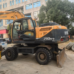 Excavadora de Ruedas Hyundai 210W-9 Usada, Casi Nueva, Modelo 2024, Motor Importado de Corea - Product Image 1