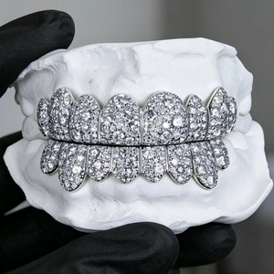 Grillz en diamant Moissanite les plus vendus, bijoux Hip Hop avec une fabrication durable pour un usage quotidien, disponibles à bon prix - Product Image 4