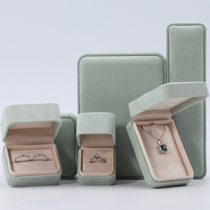 Bán buôn hign End Vòng Cổ Vòng tay bông tai vòng hộp đồ trang sức bao bì tùy chỉnh logo handmade cao cấp nhung màu xanh lá cây hộp đồ trang sức - Product Image 3