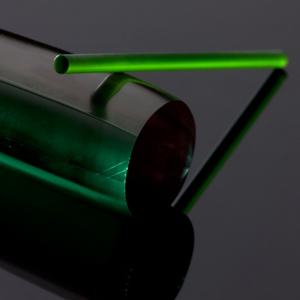 Cristal YAG dopé au holmium fiable, en bloc ou en feuille, pour systèmes de source lumineuse - Product Image 1