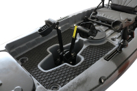 Kayak de pêche à pédales Viking monoplace en plastique rigide avec aileron, coque en HDPE avec aileron, et moteur électrique