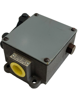 PLC NEW <strong>REESE</strong> 01752-200 LIMIT SWITCH 01752200 Warranty Product - Product Image 1
