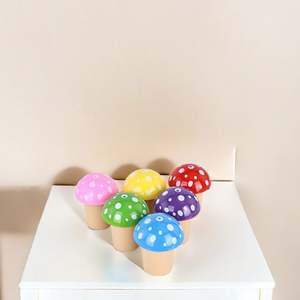 Molino de Hierbas Multifuncional con Forma de Hongo Creativo, Almacenamiento de 3 Capas, Molinillo de Hierbas de Plástico - Product Image 5