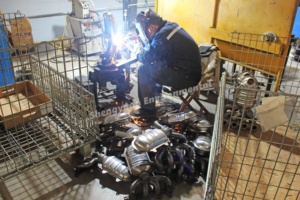 Paslanmaz çelik Chevrolet turbo egzozu manifoldu manifold otomobil parçaları üretmek ve satmak - Product Image 5