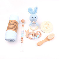 Coffret Cadeau Naissance 6 Pièces, Ensemble de Bain, Hochet Tricoté, Anneau de Dentition Apaisant, Jouet en Bois, Couverture et Peluche