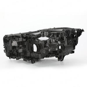Cache-phare arrière en plastique noir pour BMW Série 7 G12, base avant, modèles 2019 2020 2021, côté conducteur gauche et côté passager droit - Product Image 3