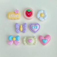 Accessoires DIY en résine en forme de mini-cœur trompette, nœud, lettre, fleur, fraise; Décoration d'ongles en crème-gel