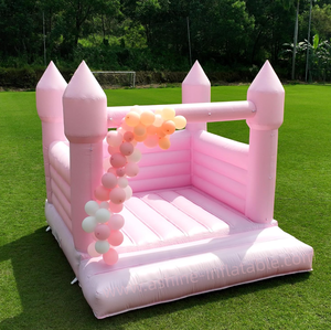 Château gonflable de location pour fêtes / Château gonflable avec tours pour jeux à la maison ou pour les jeunes enfants - Product Image 1