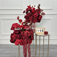 Nouvelle Boule de Fleurs Artificielles Tendance Bourgogne, Mélange de Roses Rouges, Anthurium et Amarante Suspendue, 40cm, Composition Florale Centre de Table