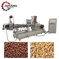 Productielijn voor het maken van multigrain frosted corn wheat bran flakes, chocoladeballetjes, schelpjes, ringen en ontbijtgranen met een extruder.