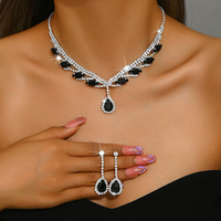 Diamant-Strass-Halskette und Ohrringe Set für Damen, 2-teilig, Tropfenförmiger Kristall, V-förmig, Brautschmuck, Hochzeit, Abschlussball, Party, Schmuckset, Geschenk