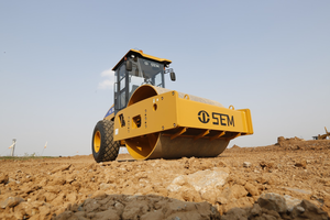 Compacteur vibrant à tambour unique SEM512 12 tonnes 2130 mm avec pièces de rechange - Product Image 5