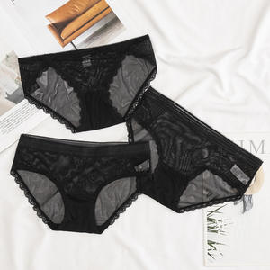 Braguitas de Bikini de Encaje Negro sin Costuras y Transpirables para Mujer 2024, Cintura Baja, Sexy, Hueco, con Entrepierna de Algodón, Estilo Diario - Product Image 1