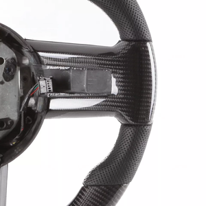 Volant en fibre de carbone compatible avec <span class=keywords><strong>Ford</strong></span> <span class=keywords><strong>Mustang</strong></span> <span class=keywords><strong>GT</strong></span> <span class=keywords><strong>500</strong></span> GT350 2010 2011 2012 <span class=keywords><strong>2013</strong></span> 2014 Volant de voiture personnalisé - Product Image 4