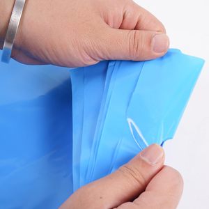 Bolsa de Compras de Plástico Colorida de 7.8x11.8 Pulgadas con Asa, Bolsa Desechable para Mercancía Minorista para Uso Comercial - Product Image 2