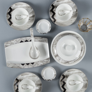 Ensemble de vaisselle en céramique en gros, assiettes et bols en porcelaine blanche de style japonais, fabriqués en porcelaine fine pour la maison - Product Image 3