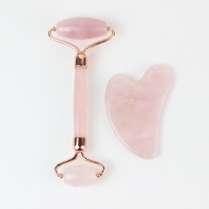 Chất lượng cao OEM bán buôn nhãn hiệu riêng Rose <span class=keywords><strong>Quartz</strong></span> màu hồng ngọc Con lăn gua SHA trở lại ứng dụng bộ mặt cổ massager hồng ngoại - Product Image 1