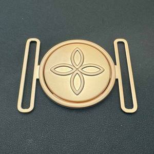 หัวเข็มขัดโลหะรูปดอกไม้สี่กลีบสุดหรู ผลิตจากโลหะผสมสังกะสี สำหรับเสื้อโค้ทและเสื้อคลุม - Product Image 1