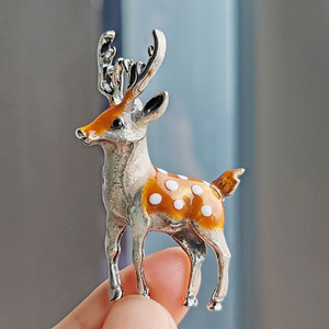 Moda Soltando Óleo Sika Deer Broche para Senhoras Nice <span class=keywords><strong>Diy</strong></span> Floresta Animal Deer Traje Jóias Corsage Broches Pin para Mulheres - Product Image 6