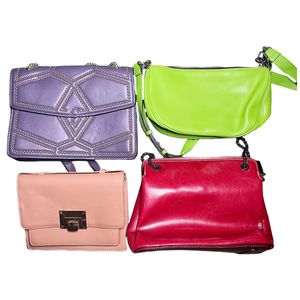 A02 2025 Ukay Sac pour dames Sacs à main <span class=keywords><strong>de</strong></span> marque <span class=keywords><strong>de</strong></span> haute qualité Sacs d'occasion Balles <span class=keywords><strong>de</strong></span> seconde main <span class=keywords><strong>Valise</strong></span> <span class=keywords><strong>de</strong></span> marque Sacs à main pour femmes - Product Image 1