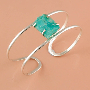 กำไลพลอย kyanite สีเขียวธรรมชาติสีเงิน925ทำด้วยมือ925เงินอัญมณีผู้ส่งออกเครื่องประดับที่ดี - Product Image 5