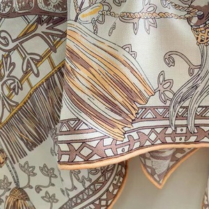 Sciarpa in lana di seta 130x130cm grande sciarpa quadrata da donna gonna da donna scialle All-match autunno e inverno - Product Image 3